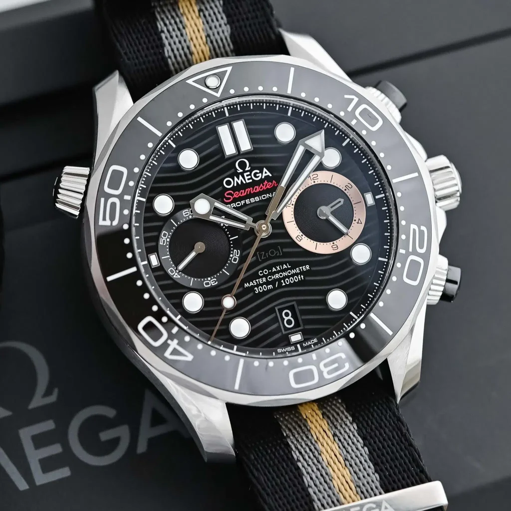 Cadran Omega Seamaster Diver 300M Chronograph 007 First Light