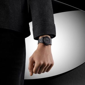 TUDOR Black Bay Ceramic 41mm la mână