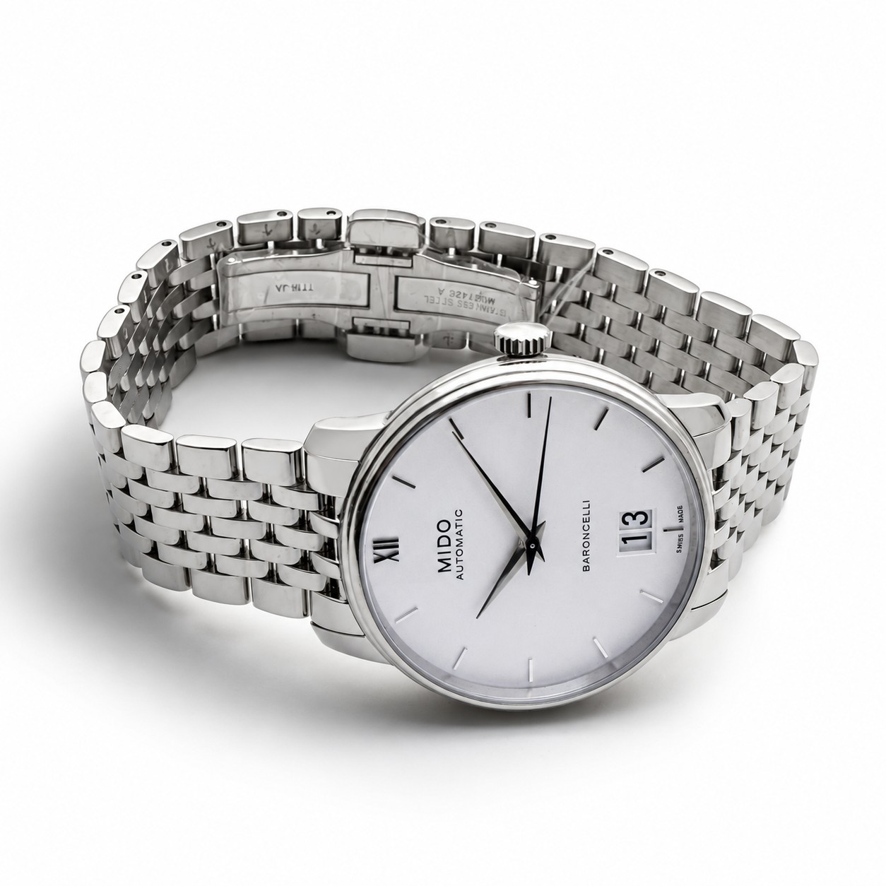 Mido Baroncelli Big Date review: elegant, dar nu pentru orice context