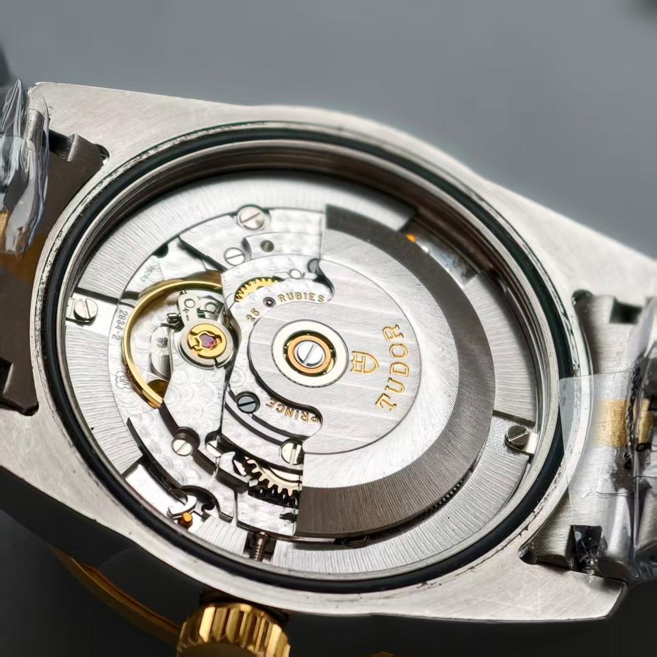Tudor prince Day/Date cu mecanism ETA 2834-2