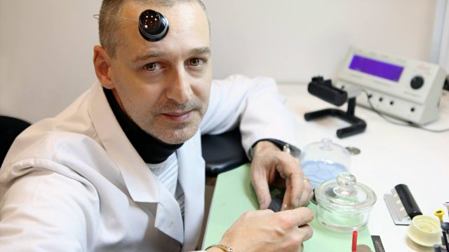 Ceasornicar Claudiu Burlan